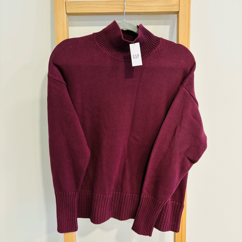 GAP NWT Turtle Neck Plum Purple Sweater